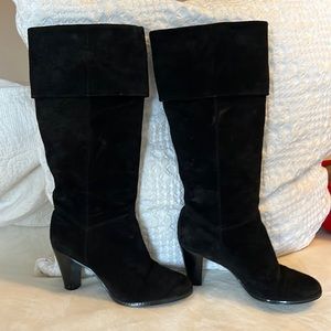 Womens Tahari Harrison Black Suede Knee High Boots Round Toe 7.5 with box.